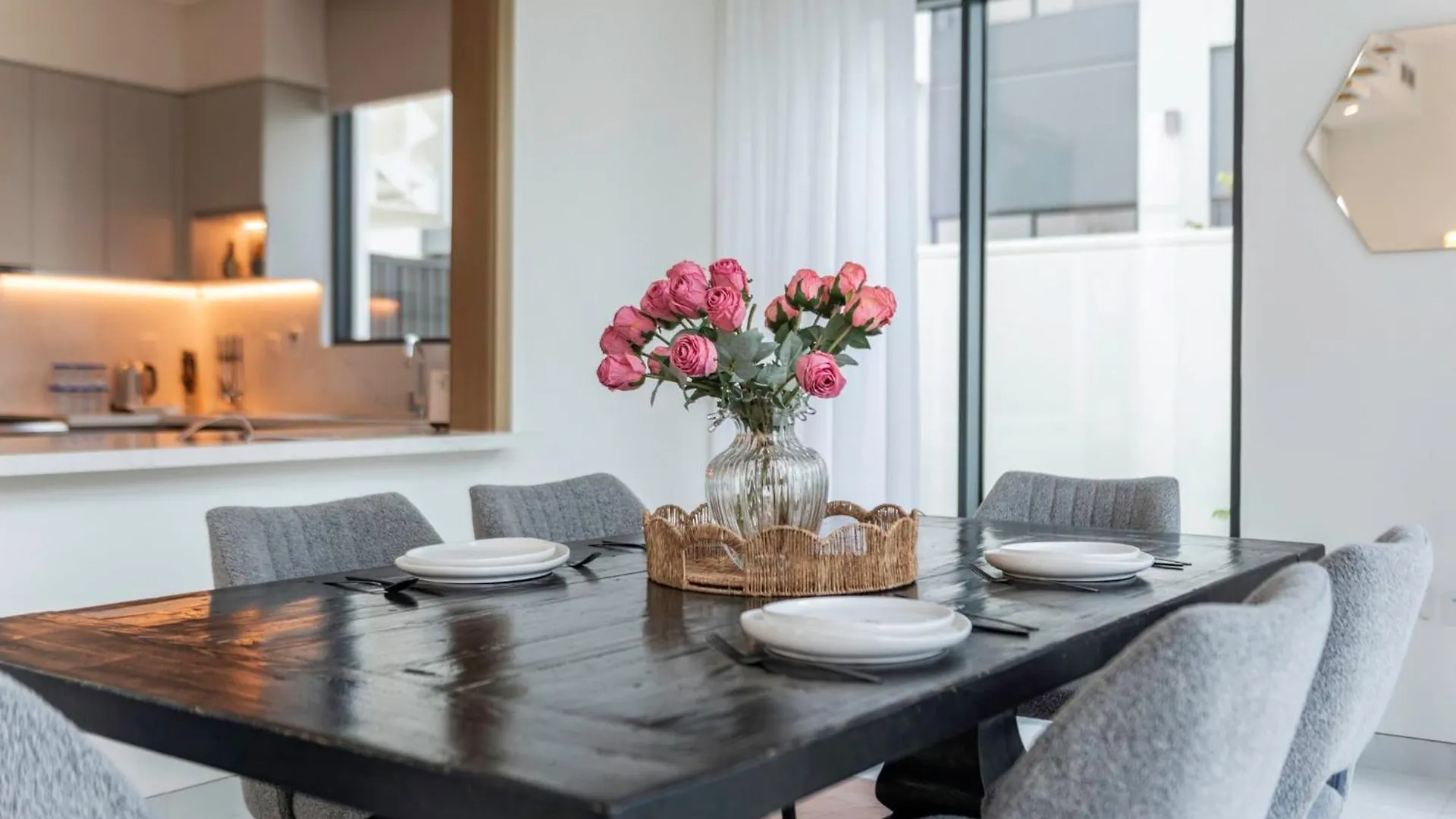 Dubai Luxury 4Br Villa In Murooj Al Furjan