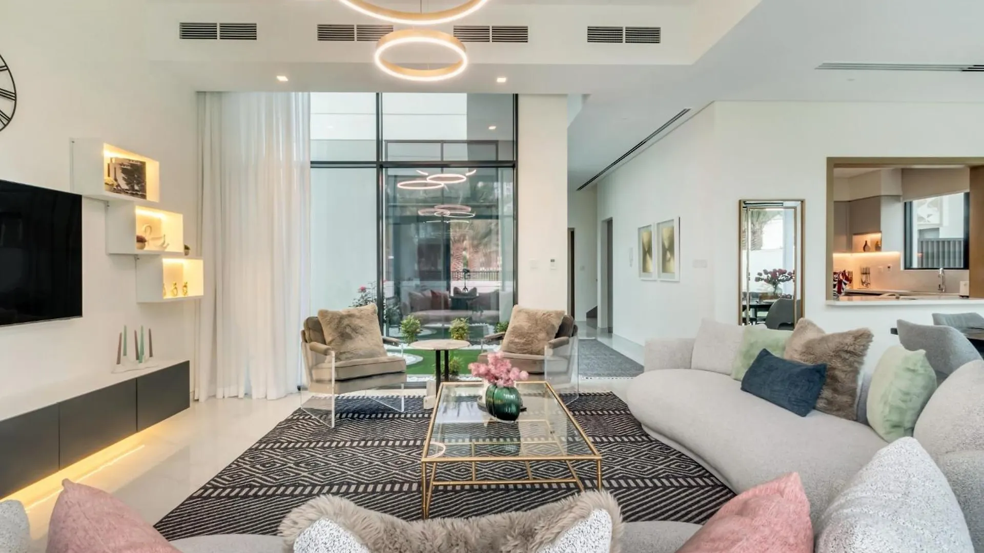 Dubai Luxury 4Br Villa In Murooj Al Furjan United Arab Emirates