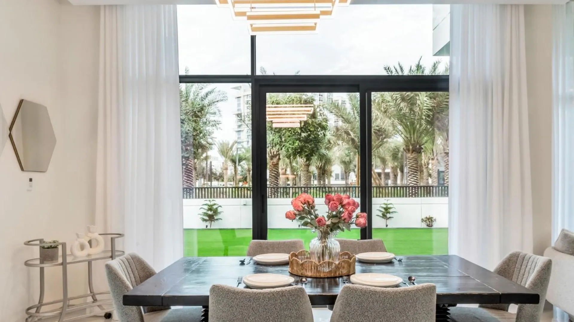 Dubai Luxury 4Br Villa In Murooj Al Furjan