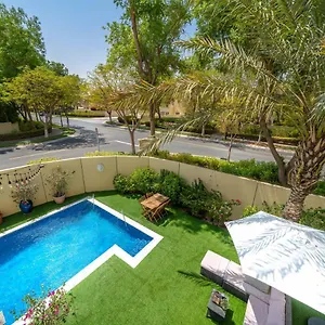 Villa Alh Vacay - Springs 8 The Greens, Dubai